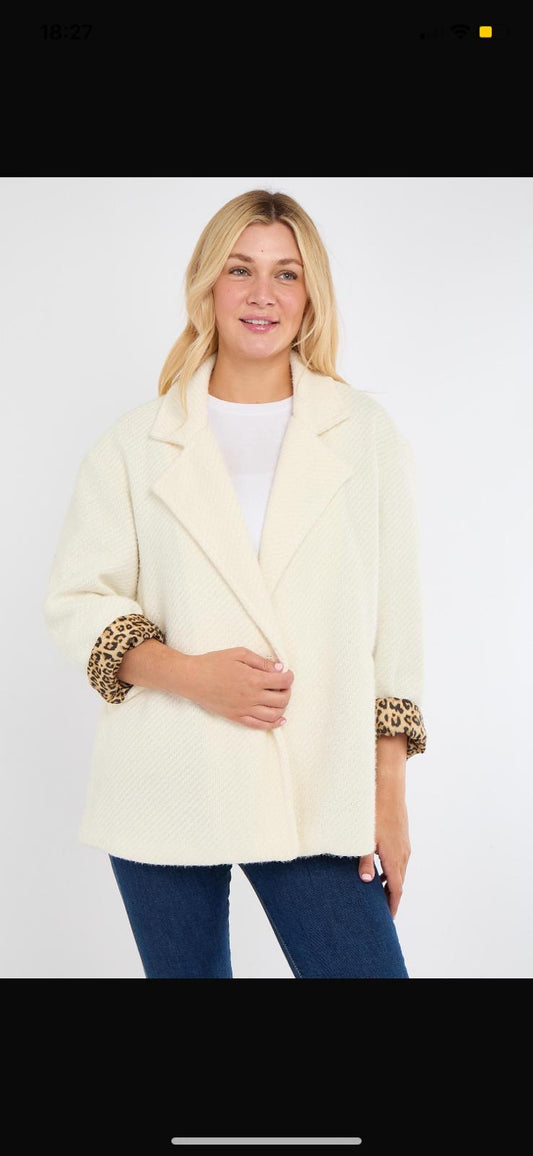Leopard edge boxy blazer
