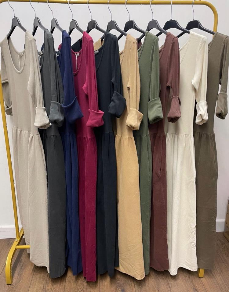 Needle cord stretch dress