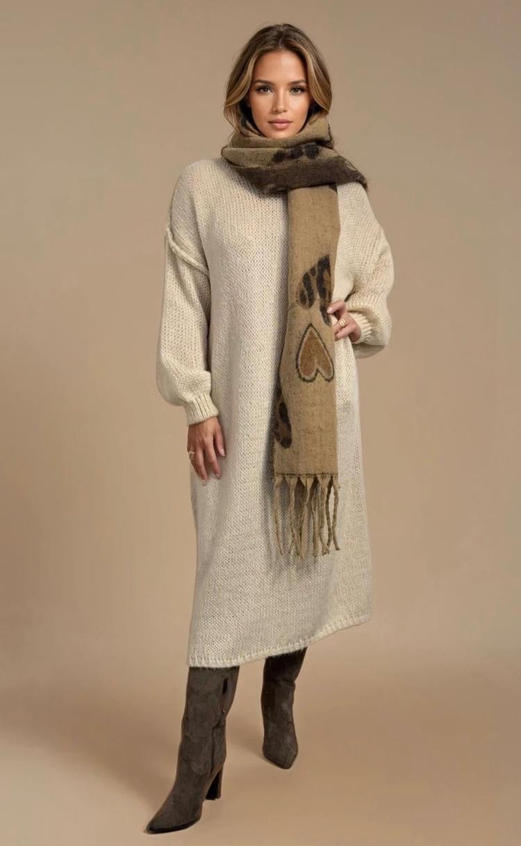 Heart reversible wool scarf