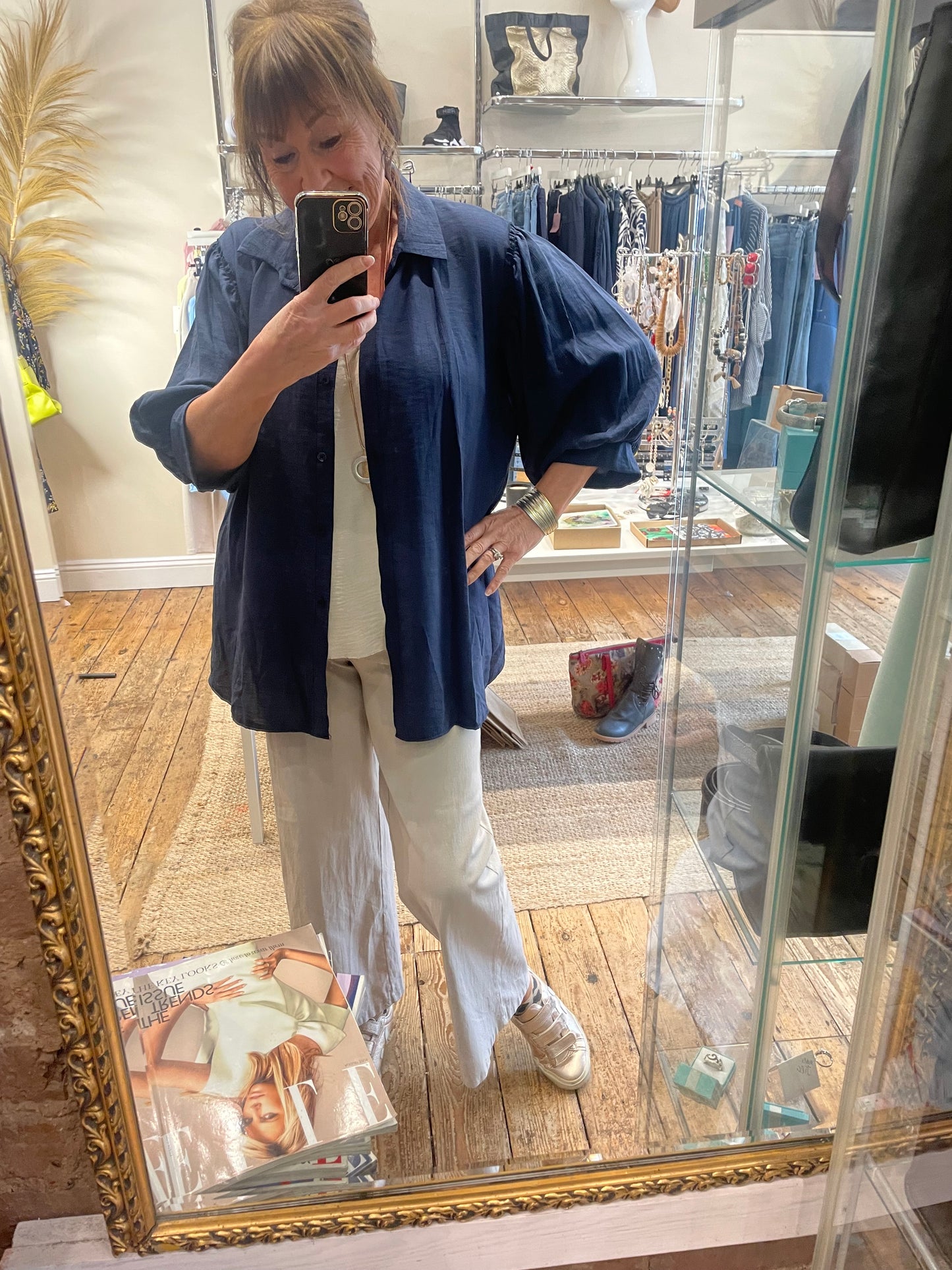 Wide leg Magic trousers