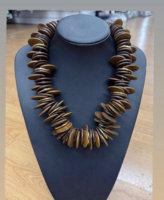 Wooden multi circles necklace