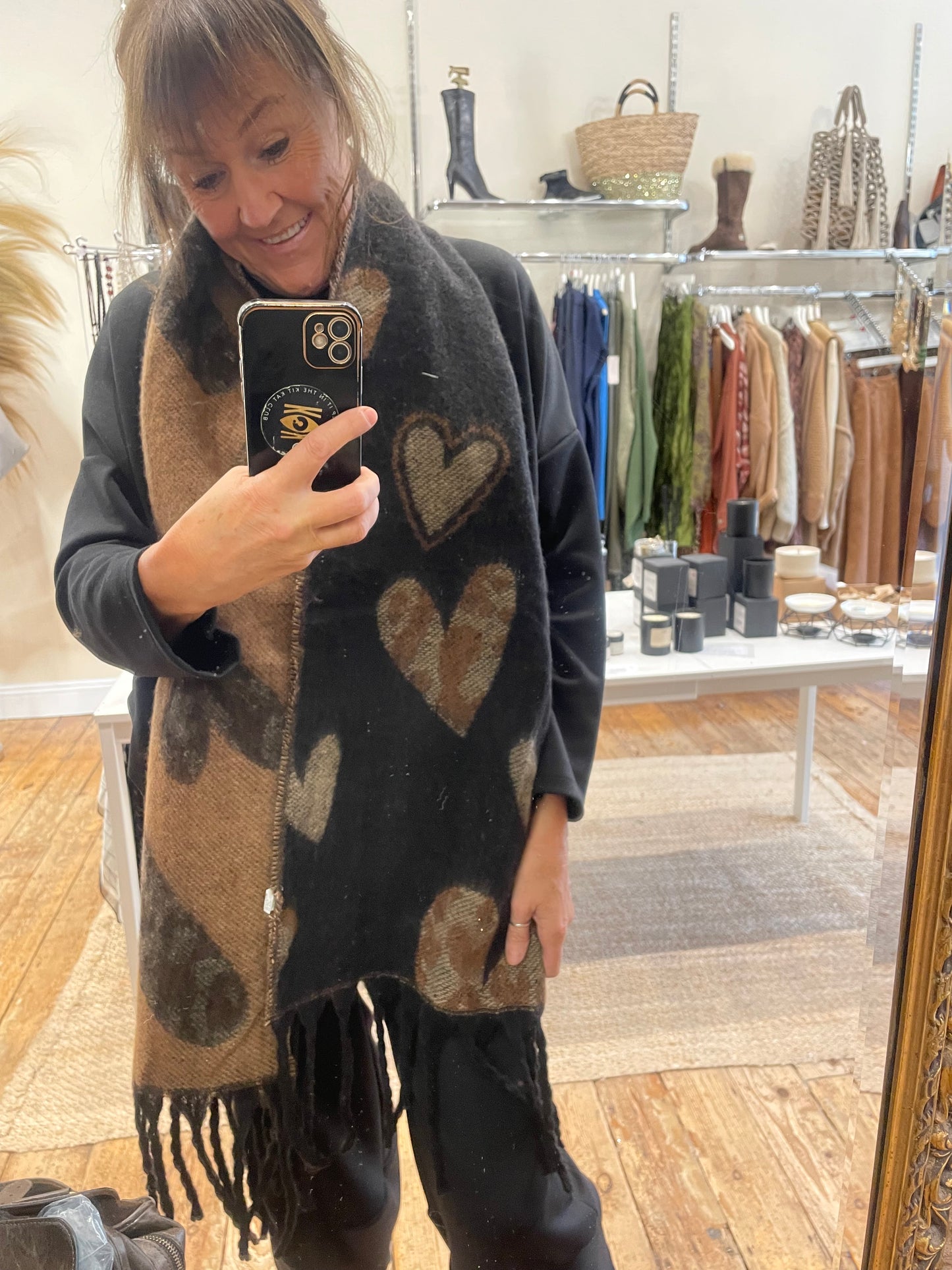 Heart reversible wool scarf