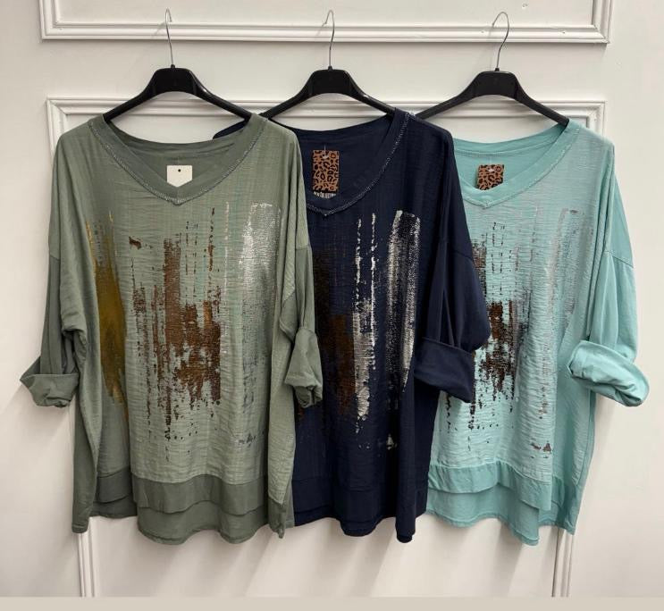 Metallic print tshirt top