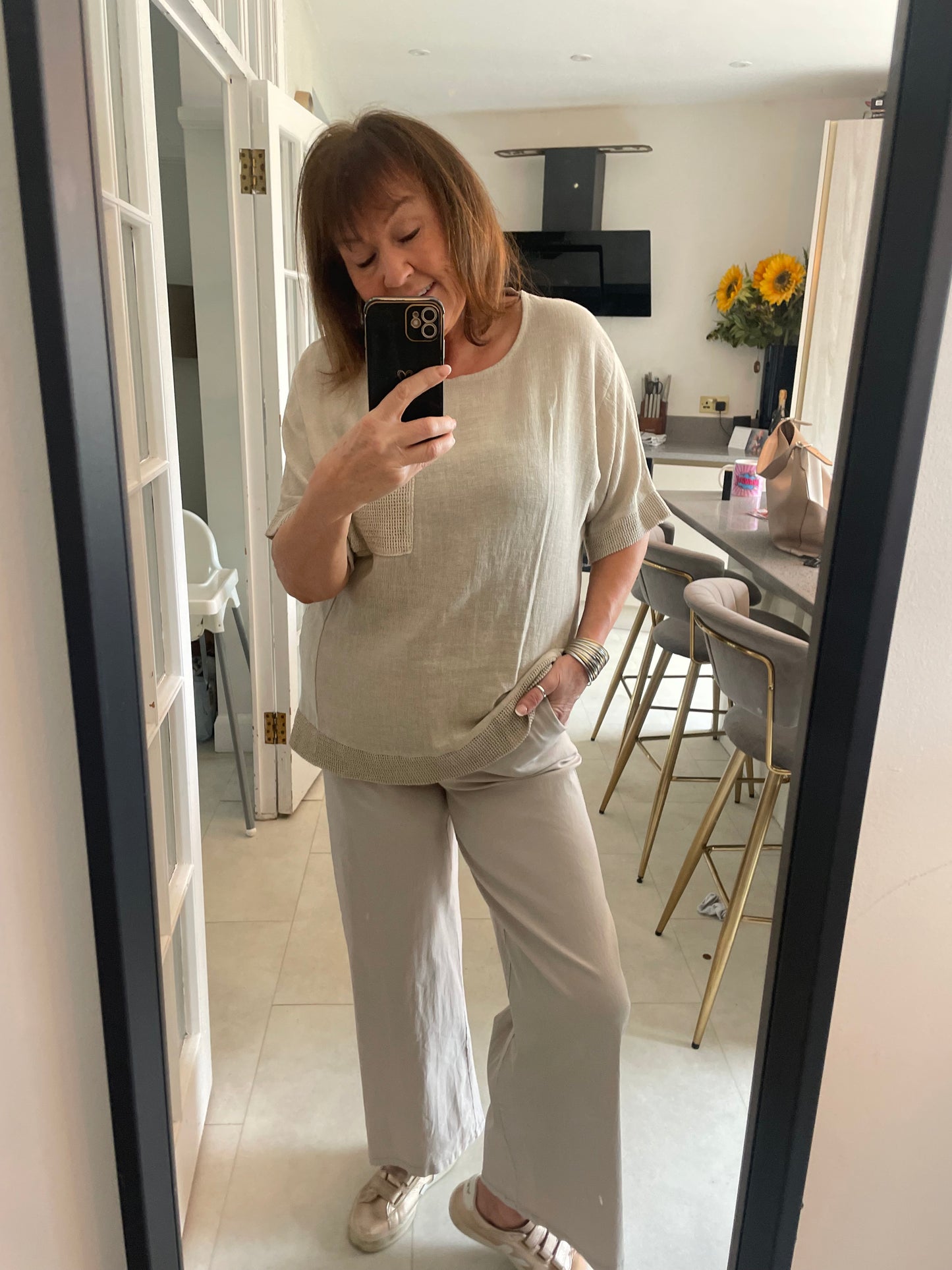 Wide leg Magic trousers